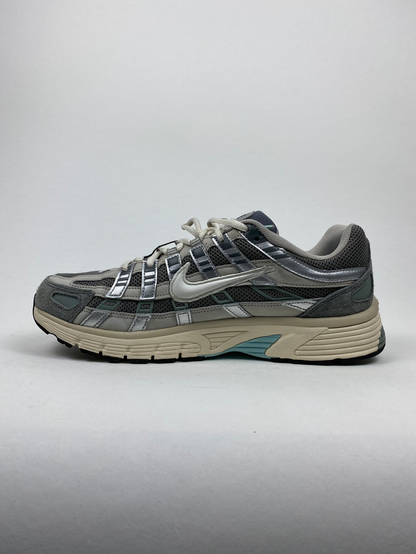 Nike P-6000 Flat Pewter (Taille 44)