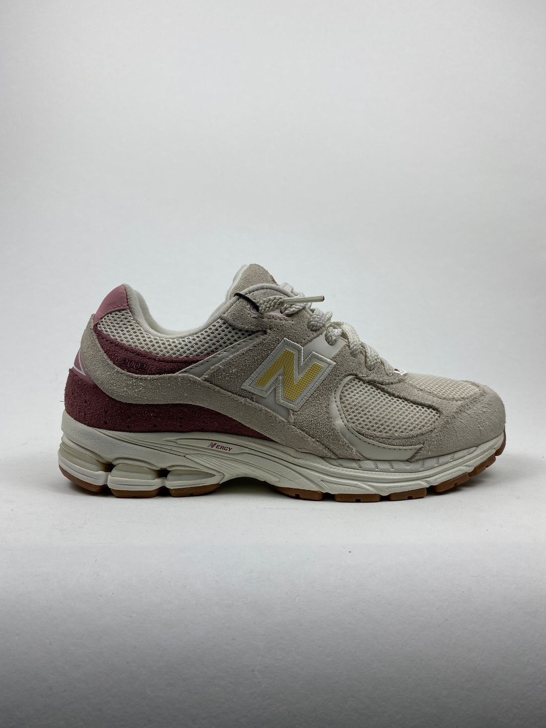 New Balance 2002r Ecru Bordeaux Rose
