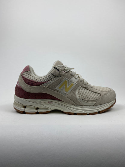 New Balance 2002r Ecru Bordeaux Rose (Taille 38,5)
