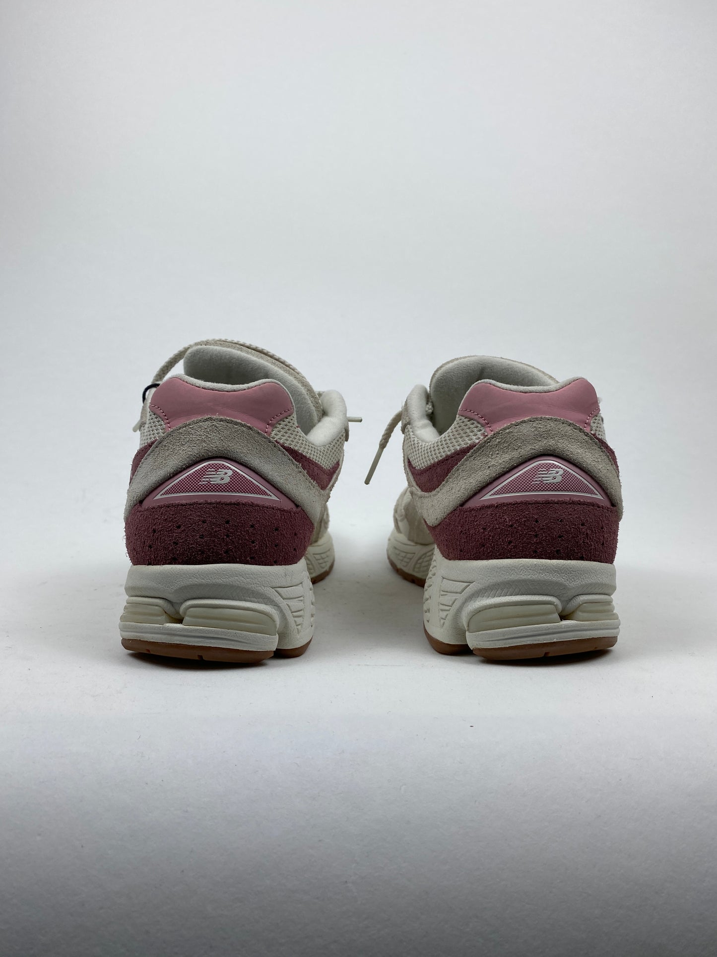 New Balance 2002r Ecru Bordeaux Rose (Taille 38,5)