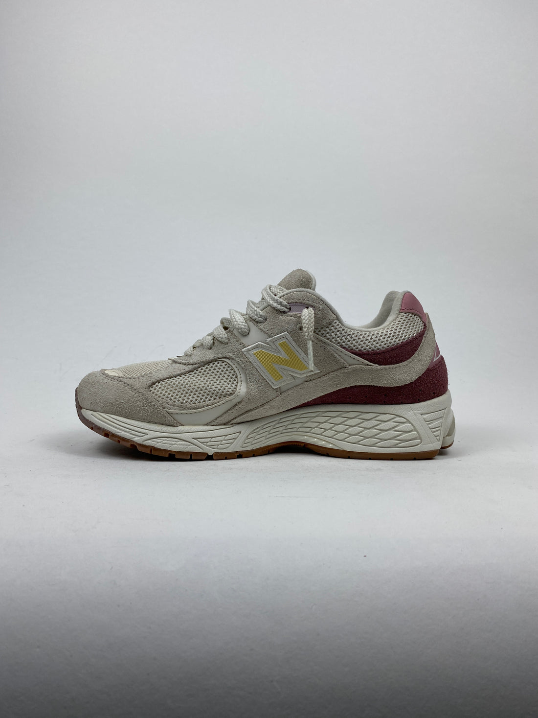 New Balance 2002r Ecru Bordeaux Rose