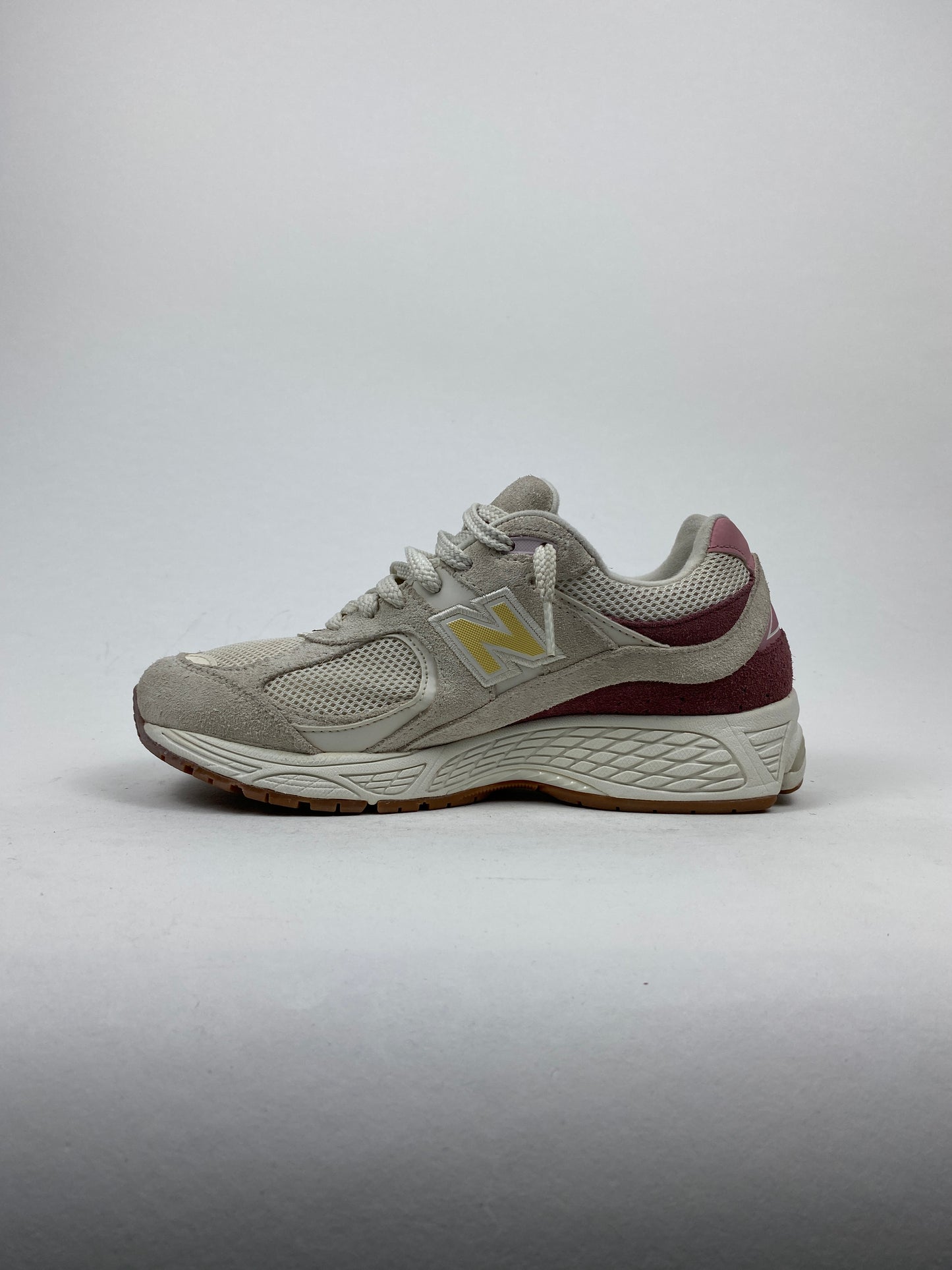 New Balance 2002r Ecru Bordeaux Rose (Taille 38,5)