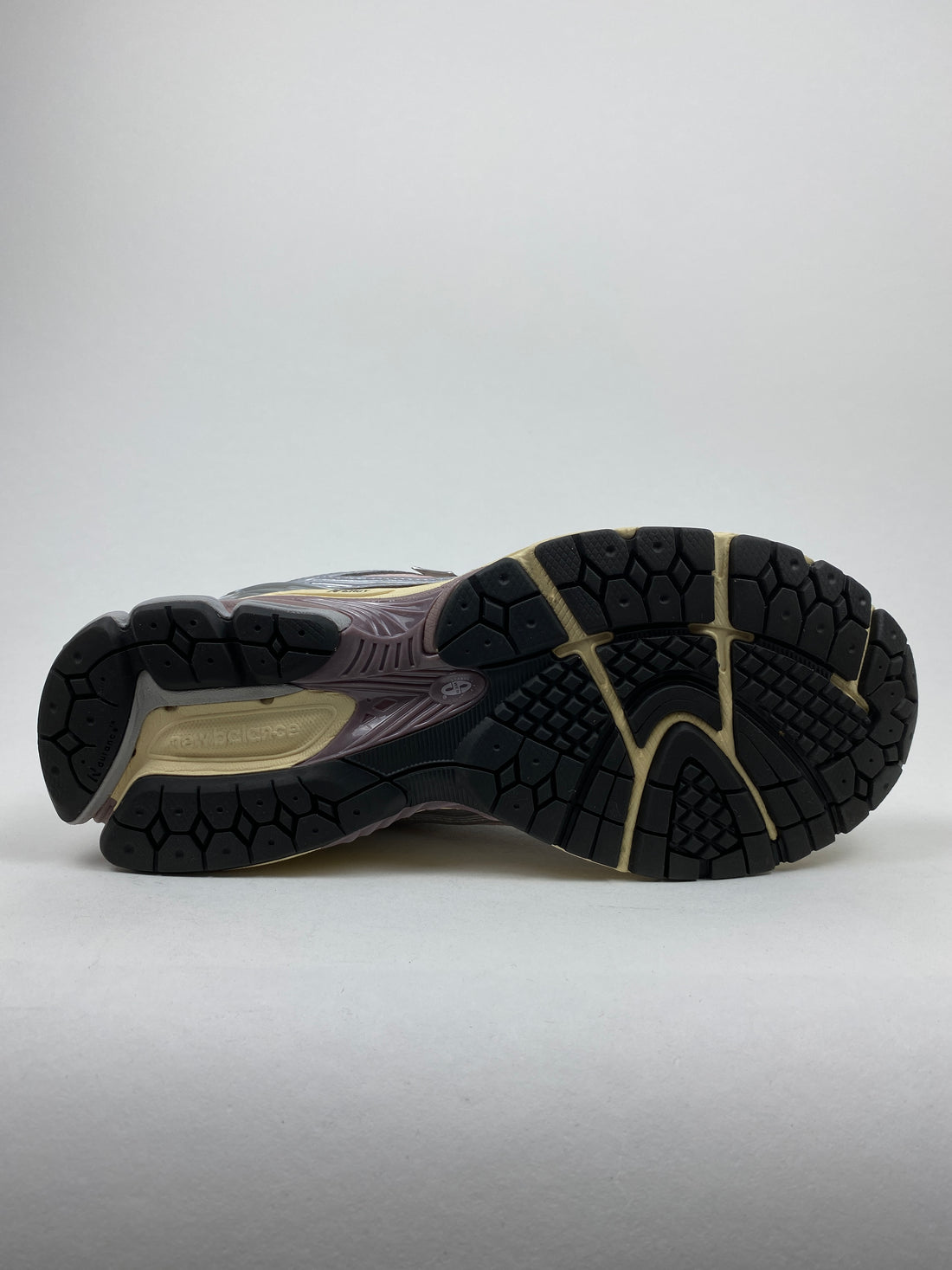 New Balance 1906R Rose Sugar Silver