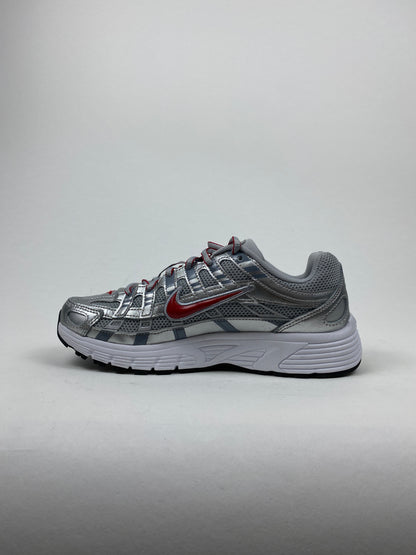 Nike P-6000 Metalic Silver Cool Red (Taille 37,5)