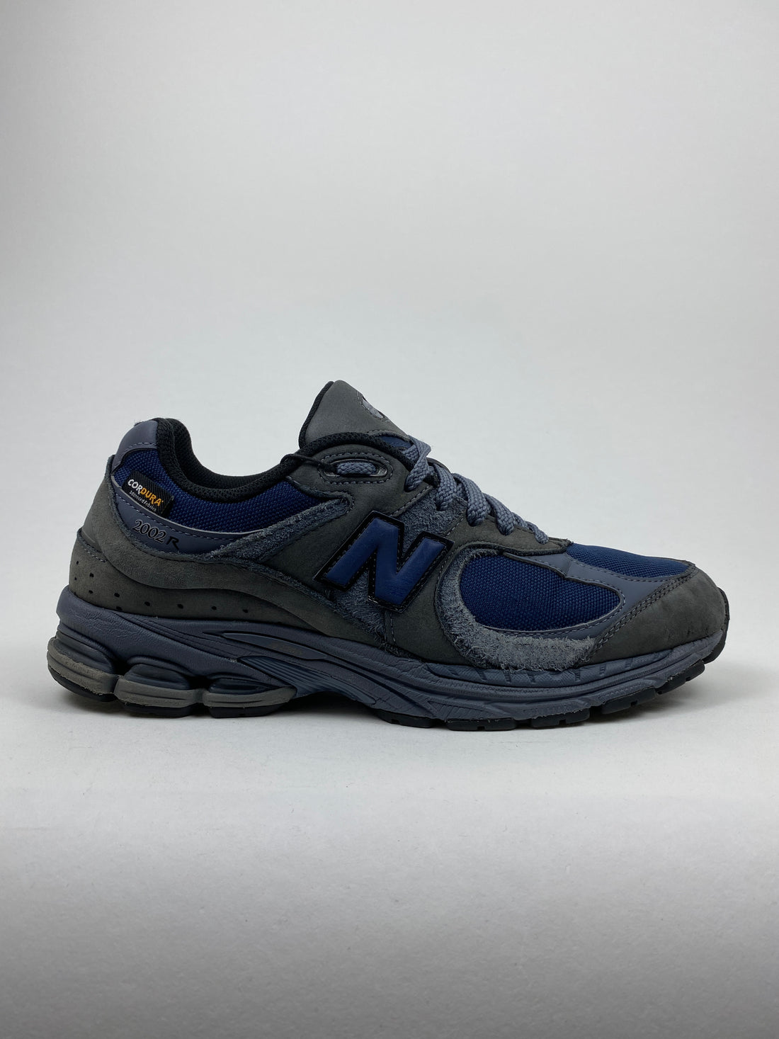 New Balance 2002R Cordura Dark Gray