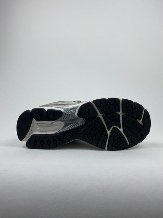 New Balance 2002R Steel Grey Orca (Taille 41,5)