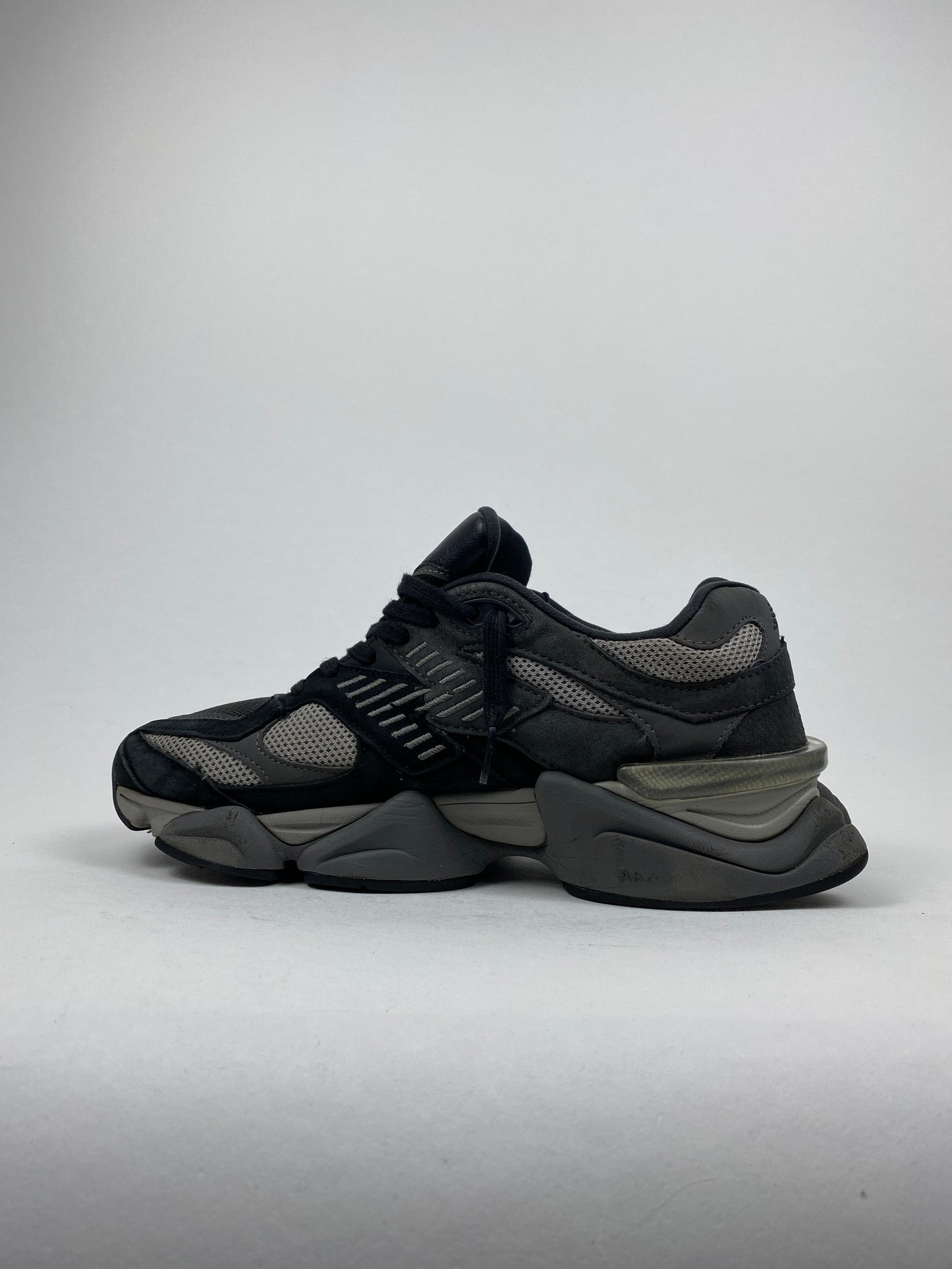 New Balance 9060 Black Castlerock Grey (42,5)