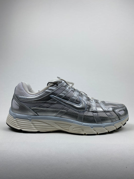 Nike P-6000 White Blue Tint Sail Metallic Silver (Taille 43)