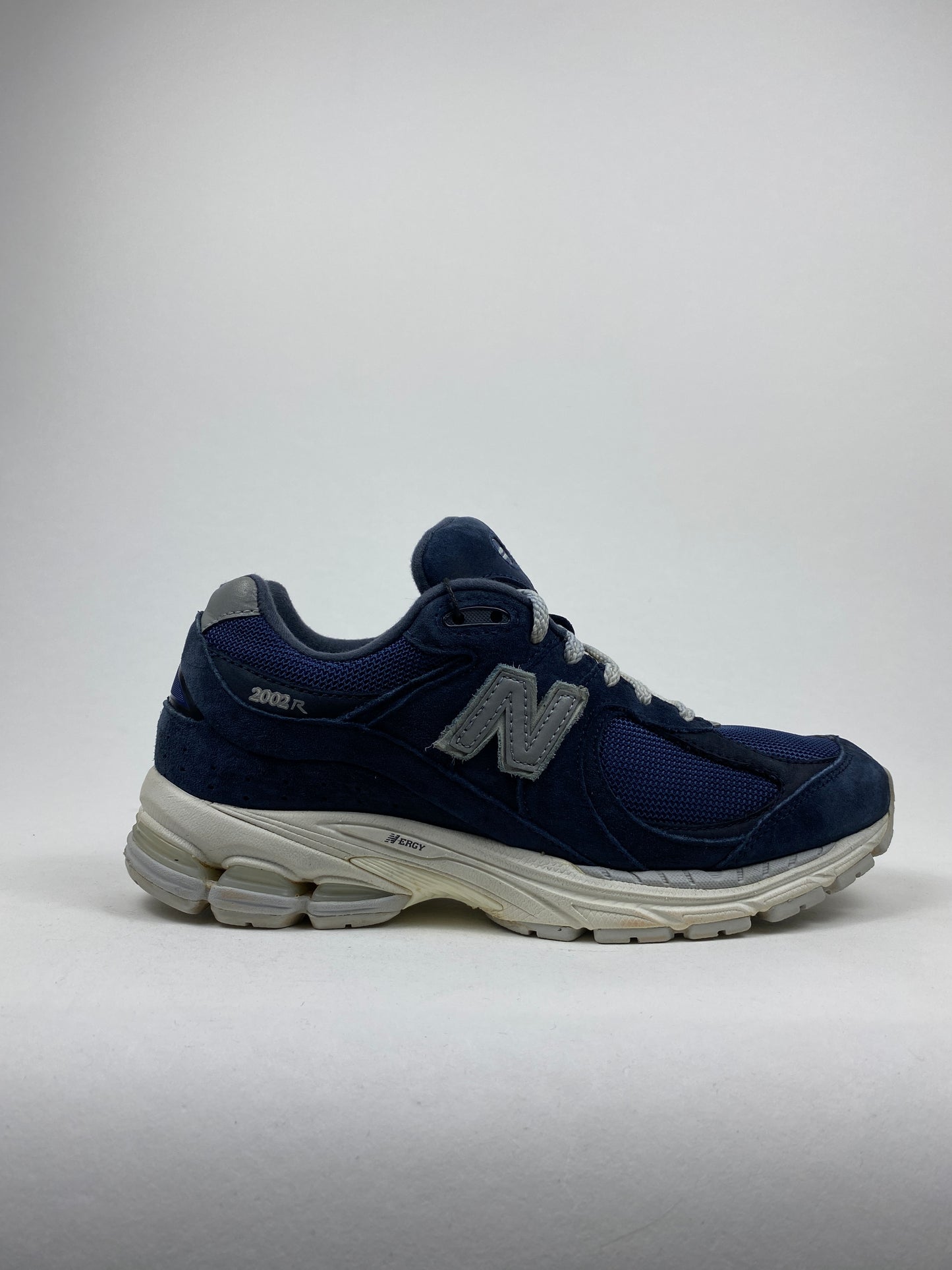 New Balance 2002R Navy Grey (Taille 40)