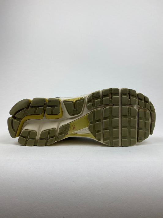 Nike Zoom Vomero 5 SP Light Bone Neutral Olive (Taille 44)