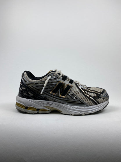 New Balance 1906R White Metallic Gold (Taille 40)