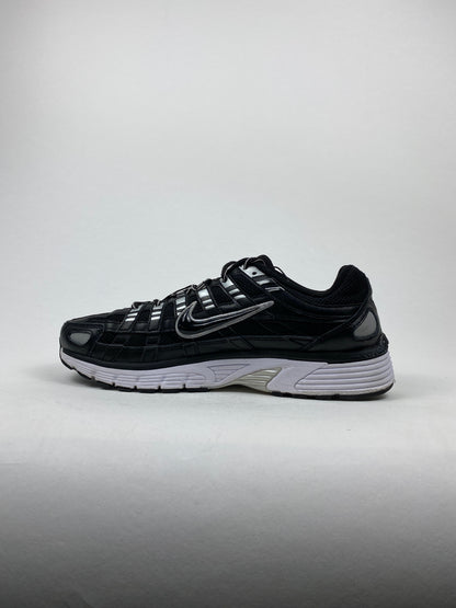 Nike P-6000 Black White Metallic Silver (Taille 45)