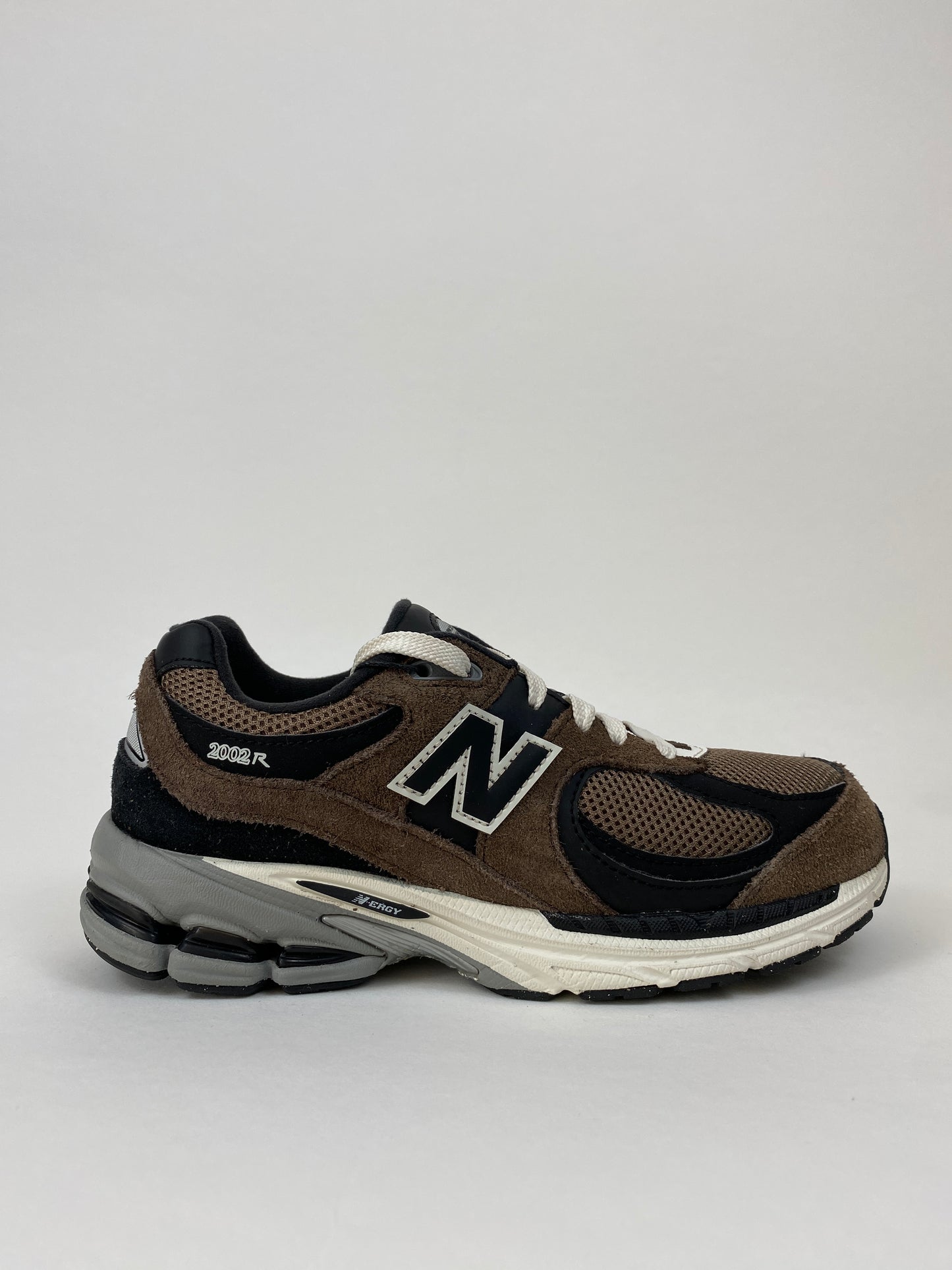 New Balance 2002R Emerging Brown (Taille 37)