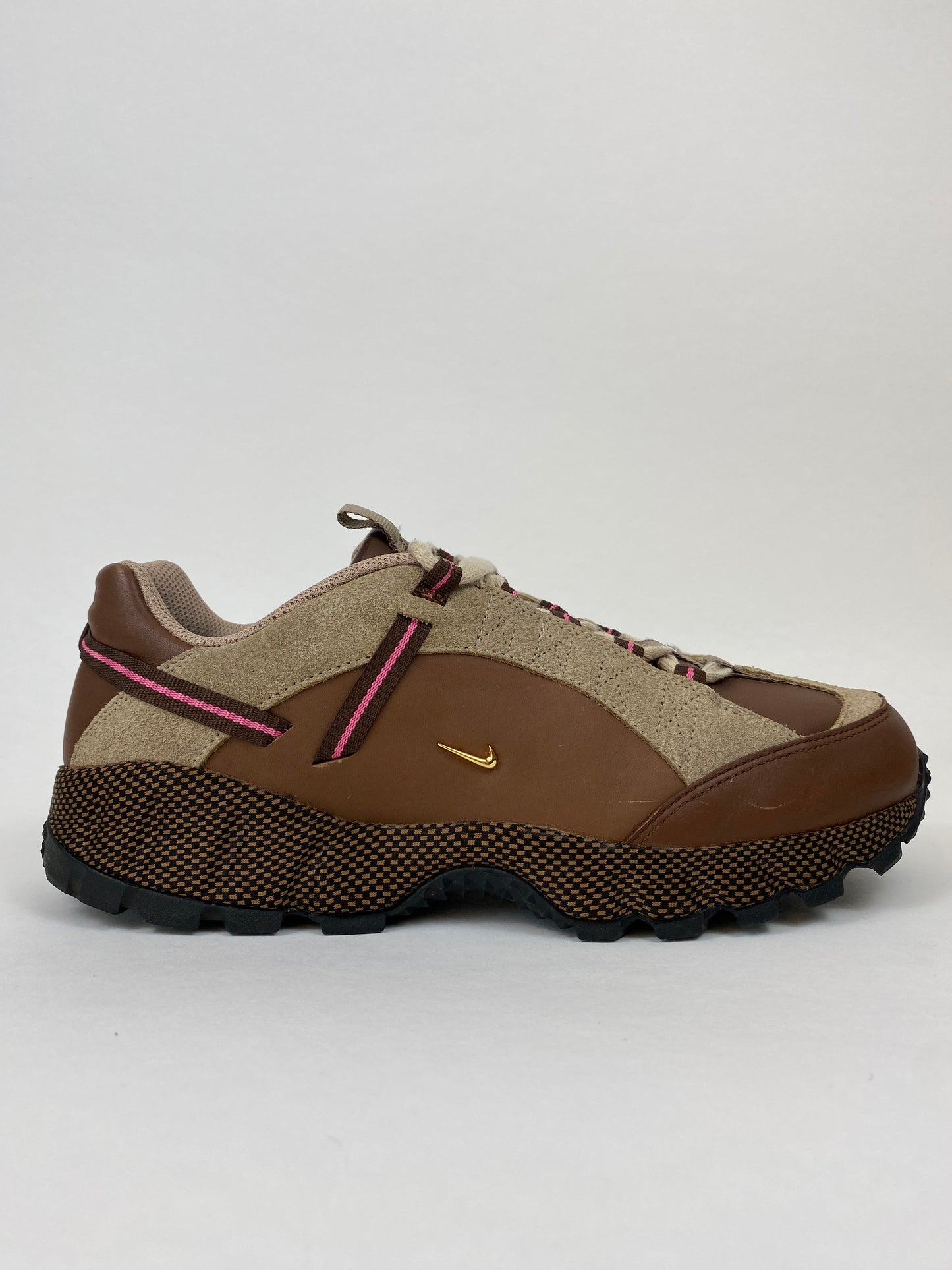 Nike Air Humara LX Jacquemus Ale Brown Gold (Taille 42,5)