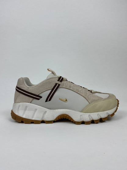Nike Air Humara LX Jacquemus Light Bone Gold (Taille 39)