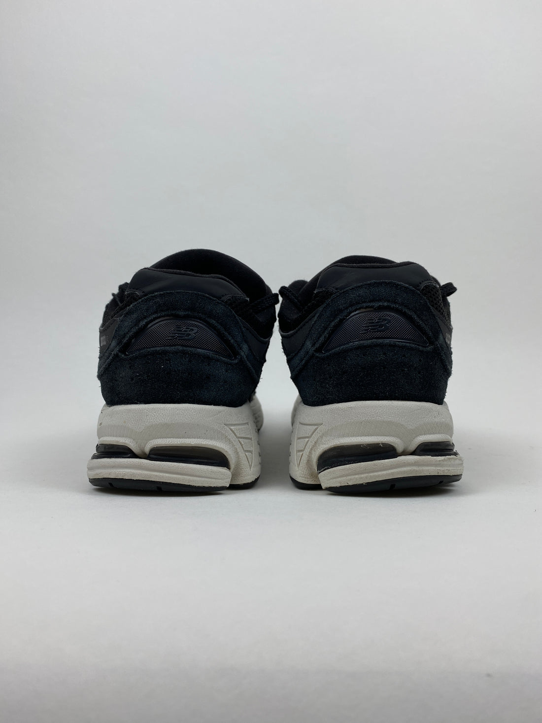 New Balance 2002R Black
