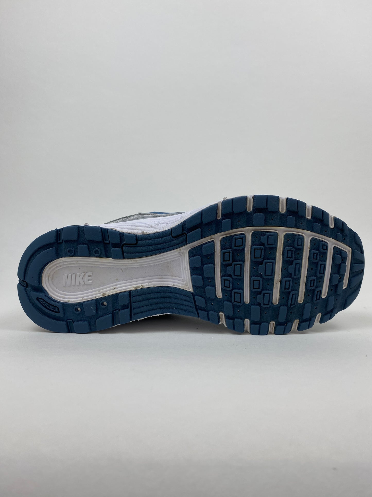 Nike P-6000 Vast Grey Thunder Blue (Taille 38)