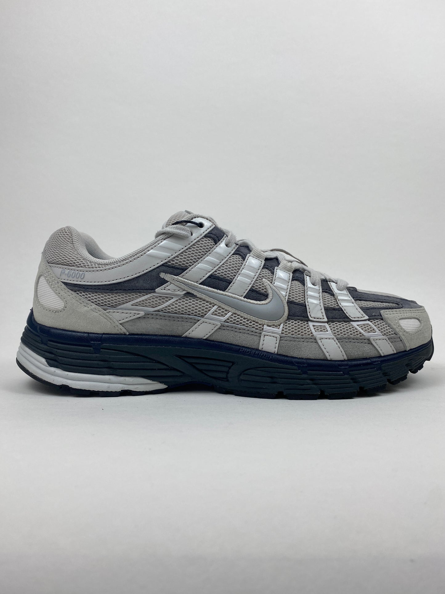 Nike P-6000 Photon Dust Anthracite (Taille 43)