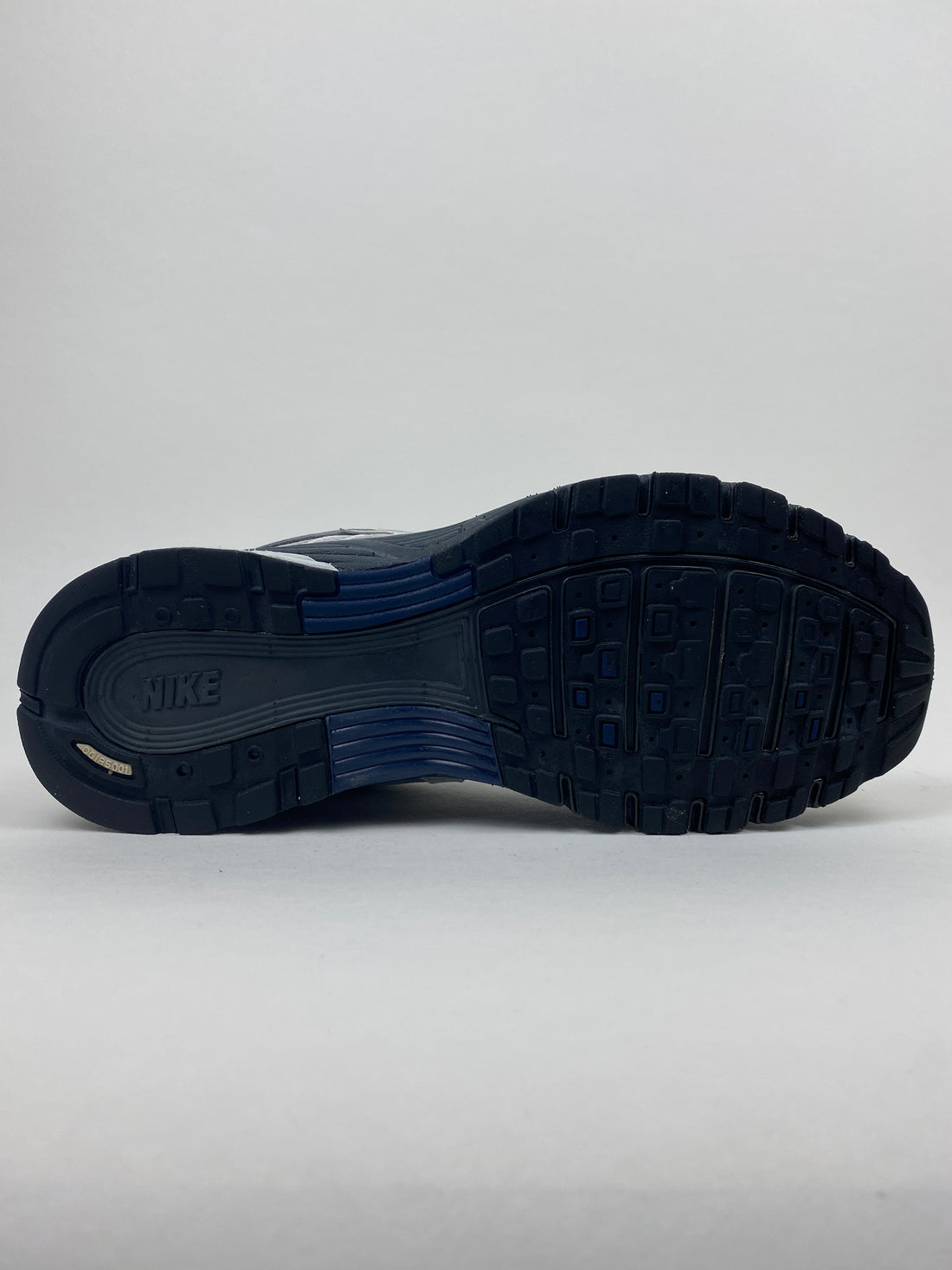 Nike P-6000 Photon Dust Anthracite