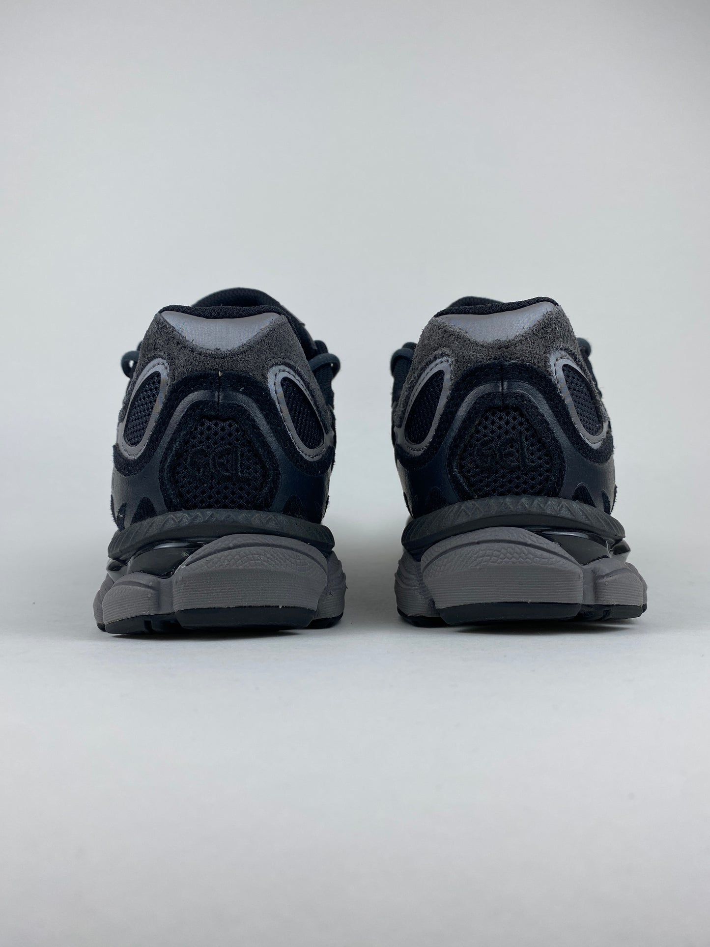 ASICS Gel-NYC Graphite Grey Black (Taille 40,5)