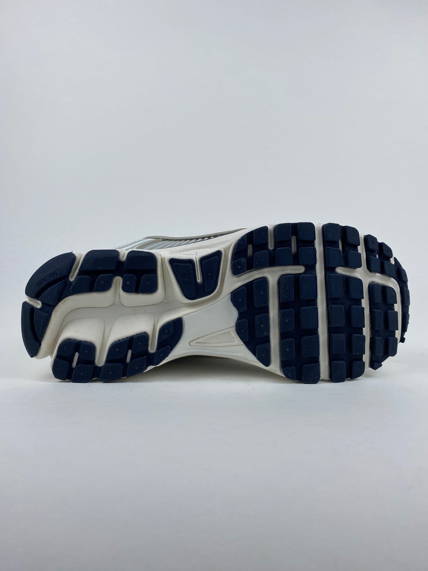 Nike Zoom Vomero 5 Photon Dust (Taille 39)