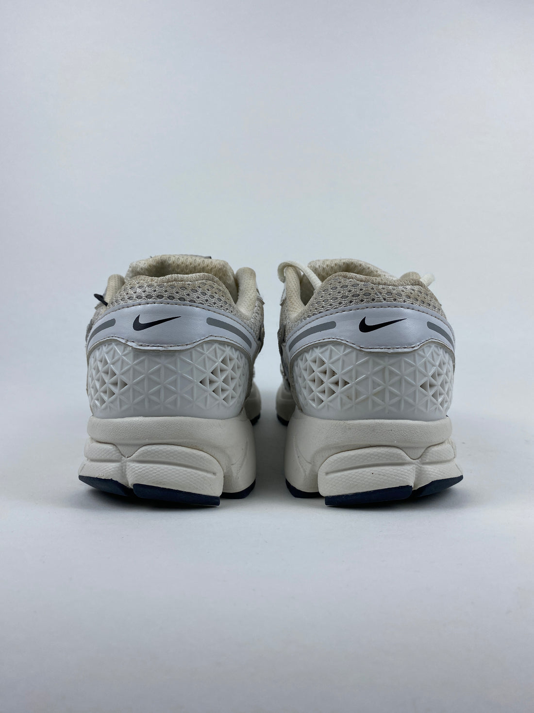 Nike Zoom Vomero 5 Photon Dust