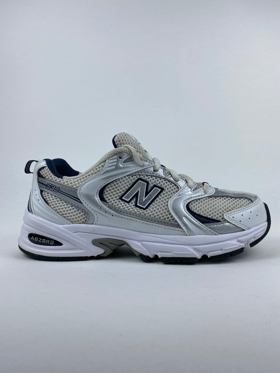 New Balance 530 White Silver Navy