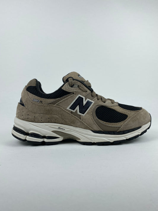 New Balance 2002R Driftwood Noir (Taille 39,5)