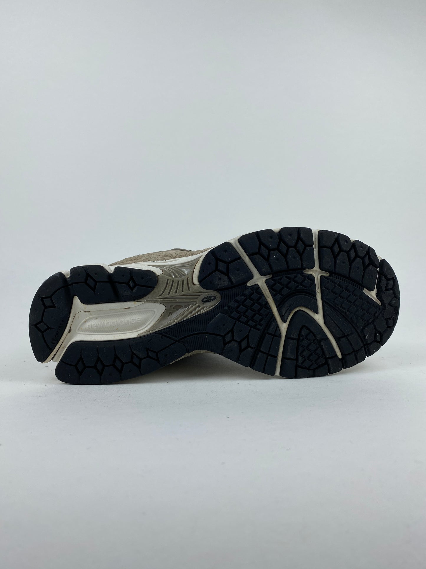 New Balance 2002R Driftwood Noir (Taille 39,5)