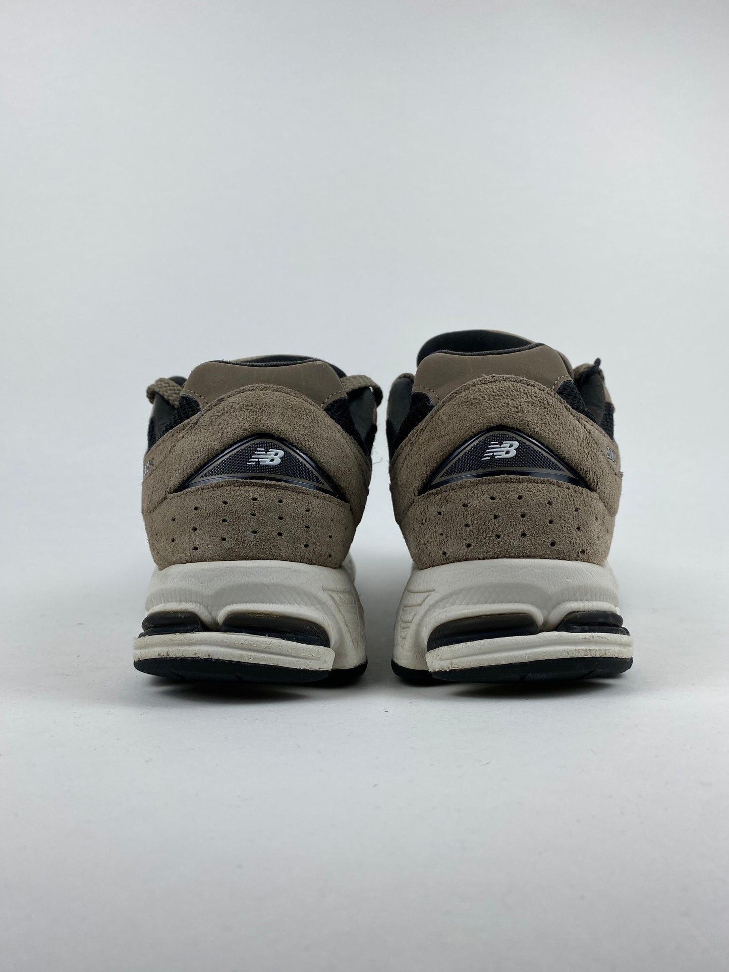 New Balance 2002R Driftwood Noir (Taille 39,5)