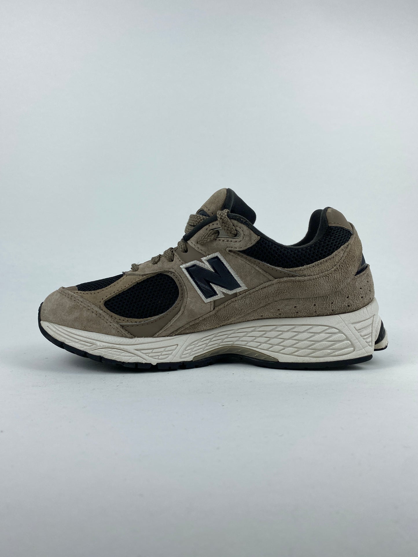 New Balance 2002R Driftwood Noir (Taille 39,5)