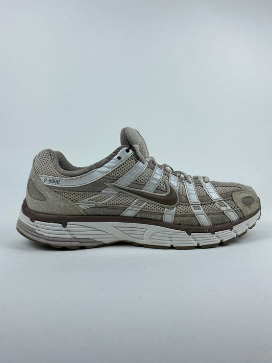 Nike P-6000 Phantom Mink Brown (Taille 40,5)
