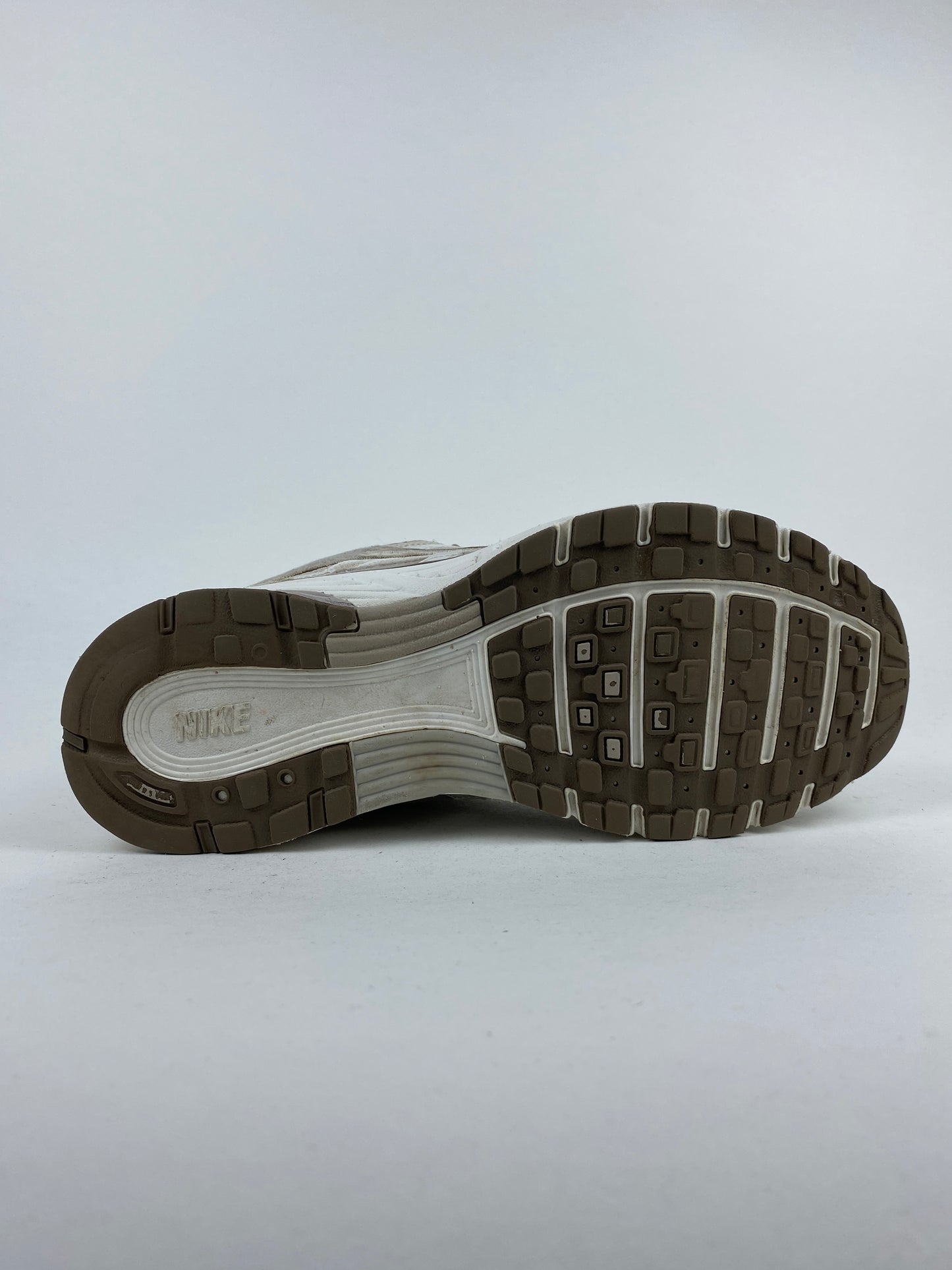 Nike P-6000 Phantom Mink Brown (Taille 40,5)