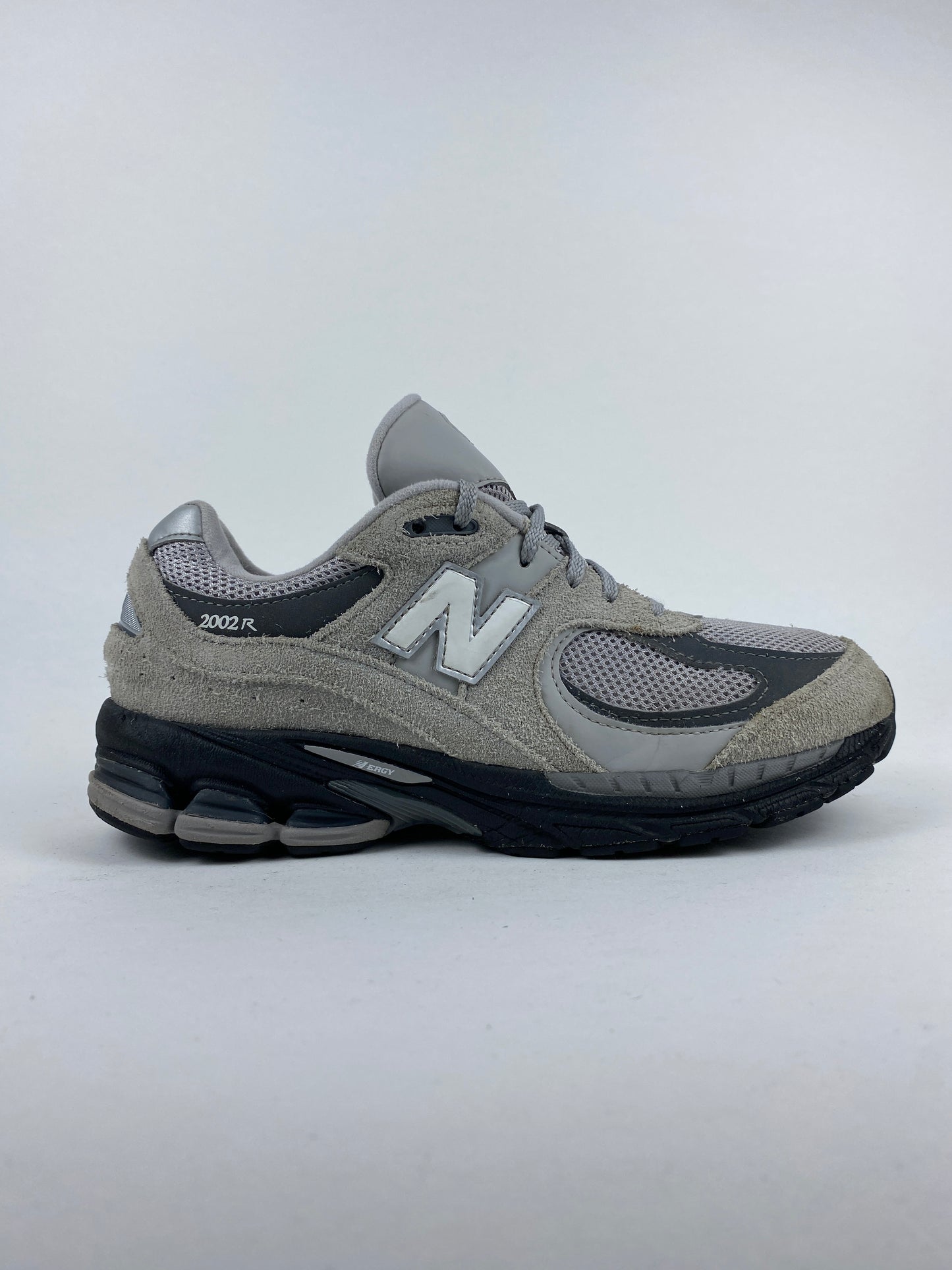 New Balance 2002R Big Kid Castlerock Black (Taille 42)