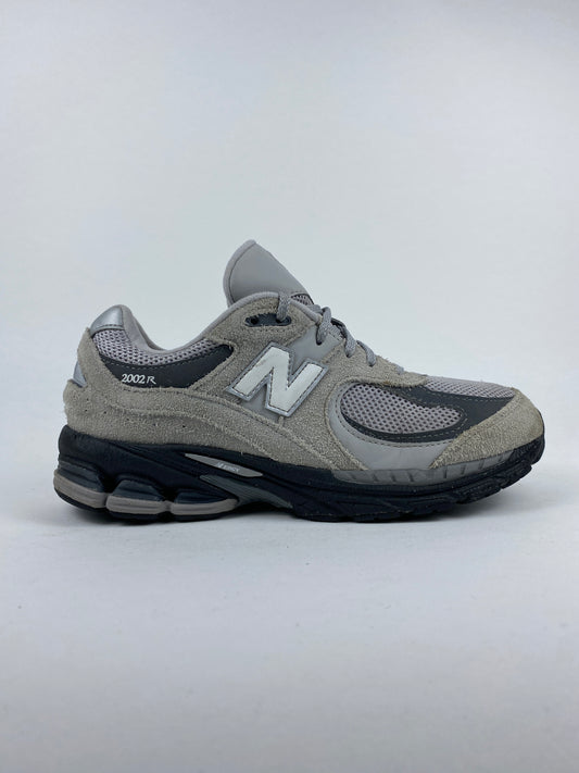 New Balance 2002R Big Kid Castlerock Black (Taille 42)