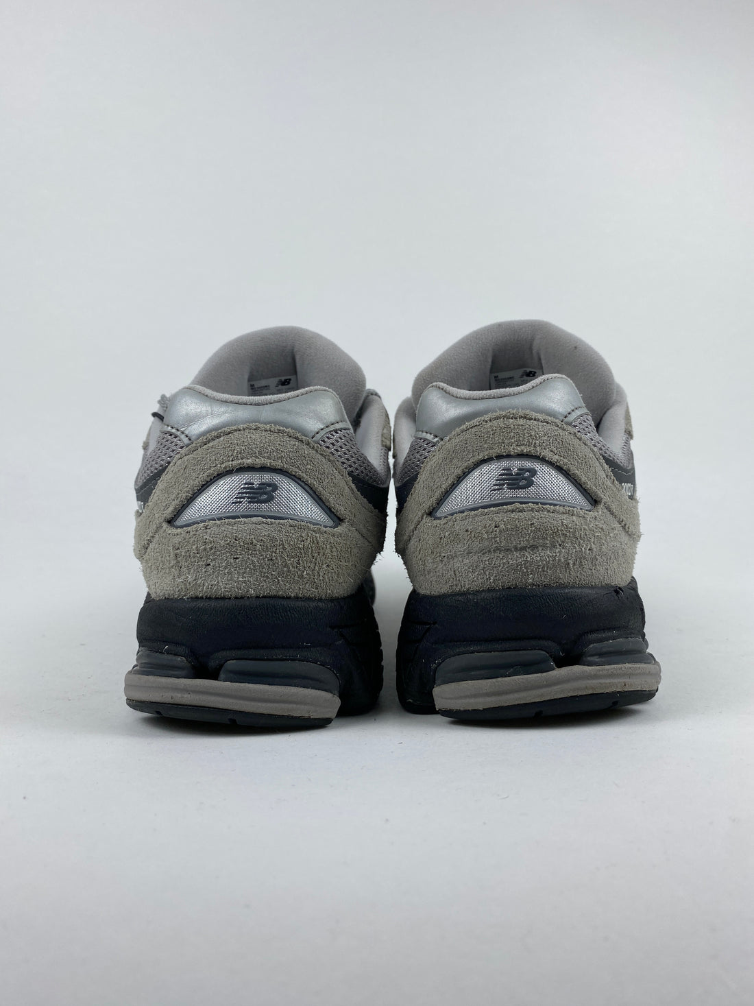 New Balance 2002R Big Kid Castlerock Black