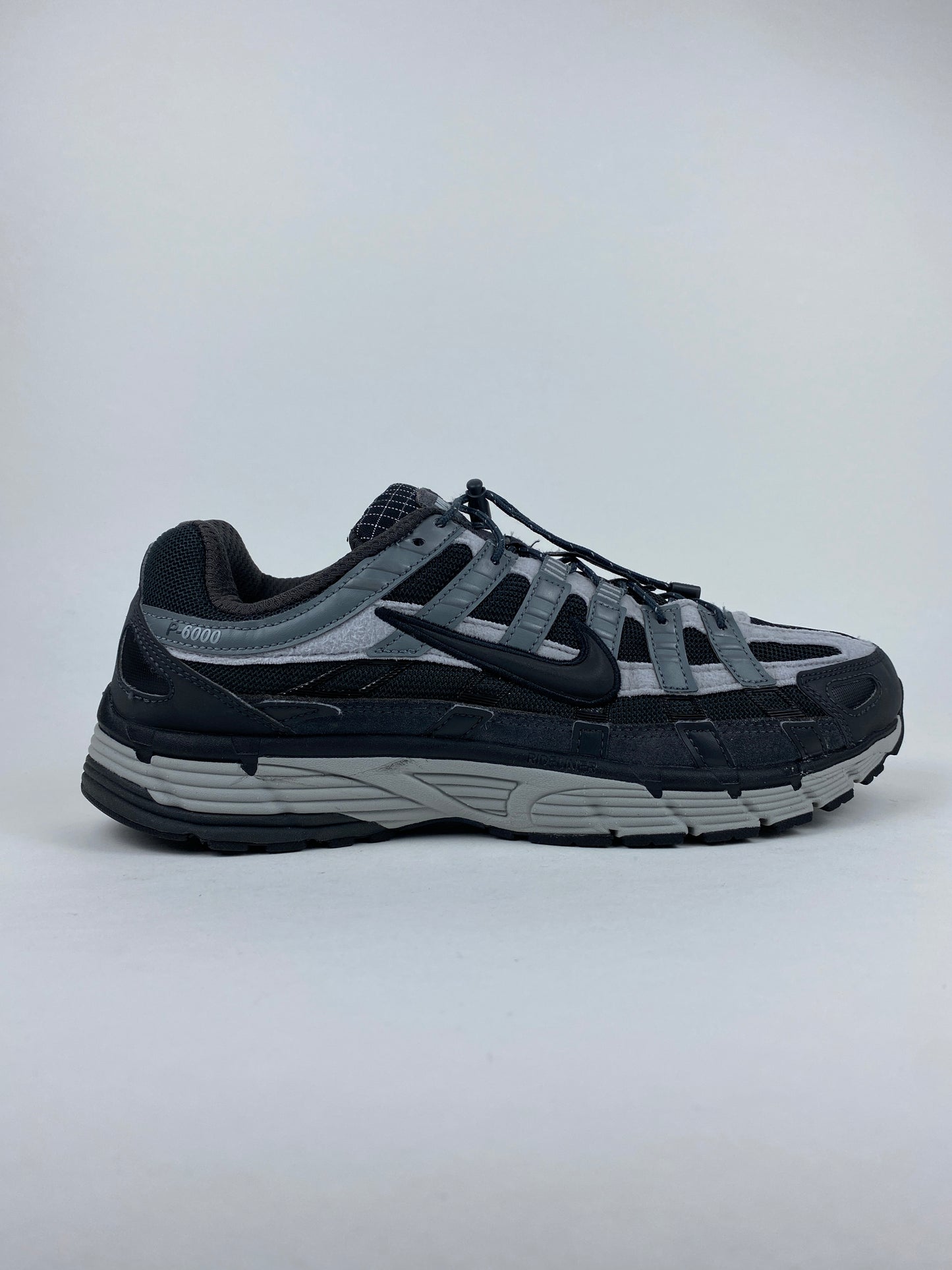 Nike P-6000 Anthracite Smoke Grey (Taille 43)