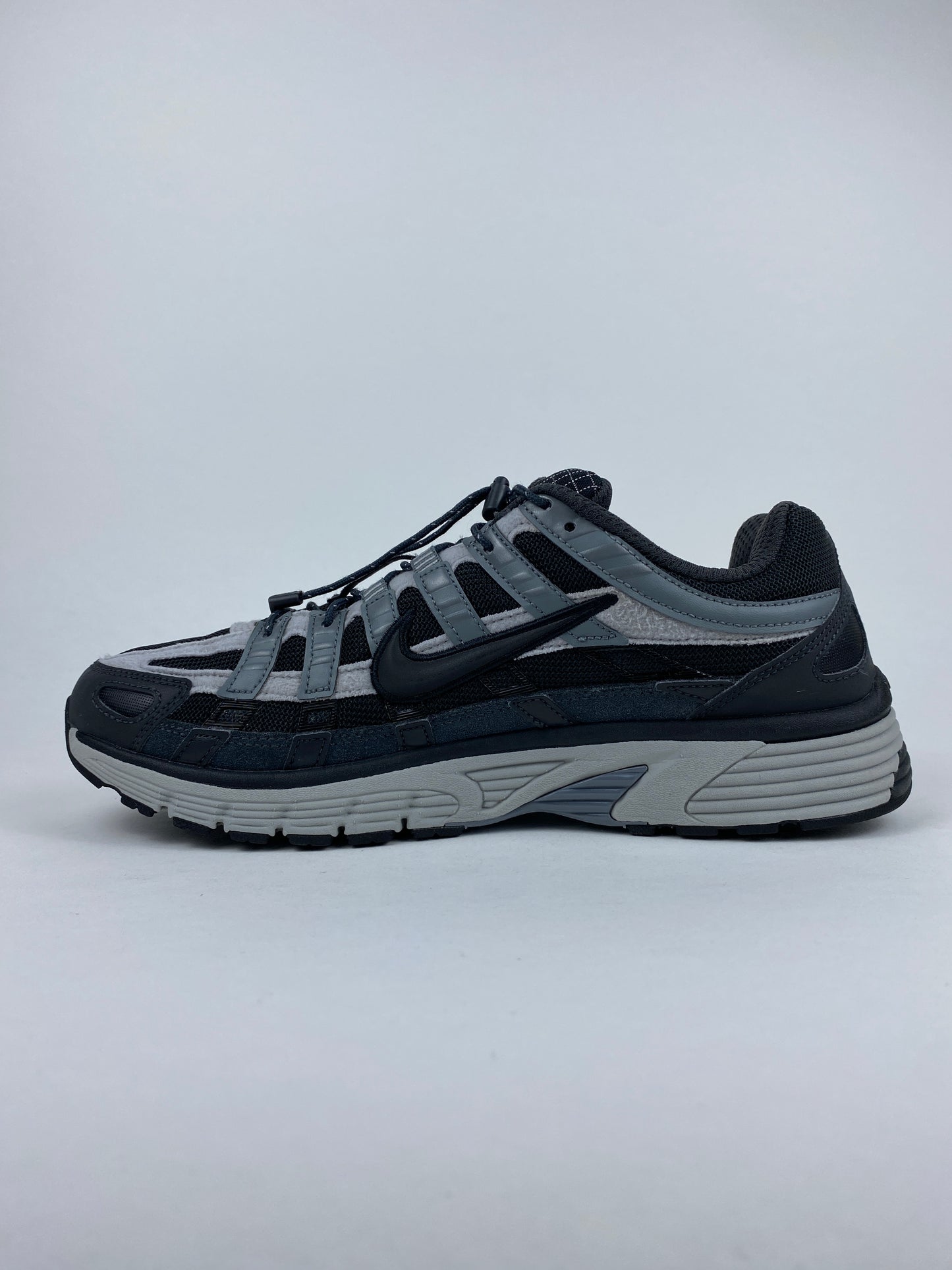 Nike P-6000 Anthracite Smoke Grey (Taille 43)