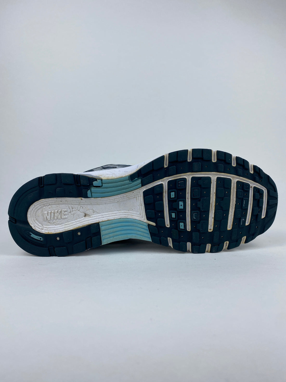 Nike P-6000 Armory Navy Flat Silver