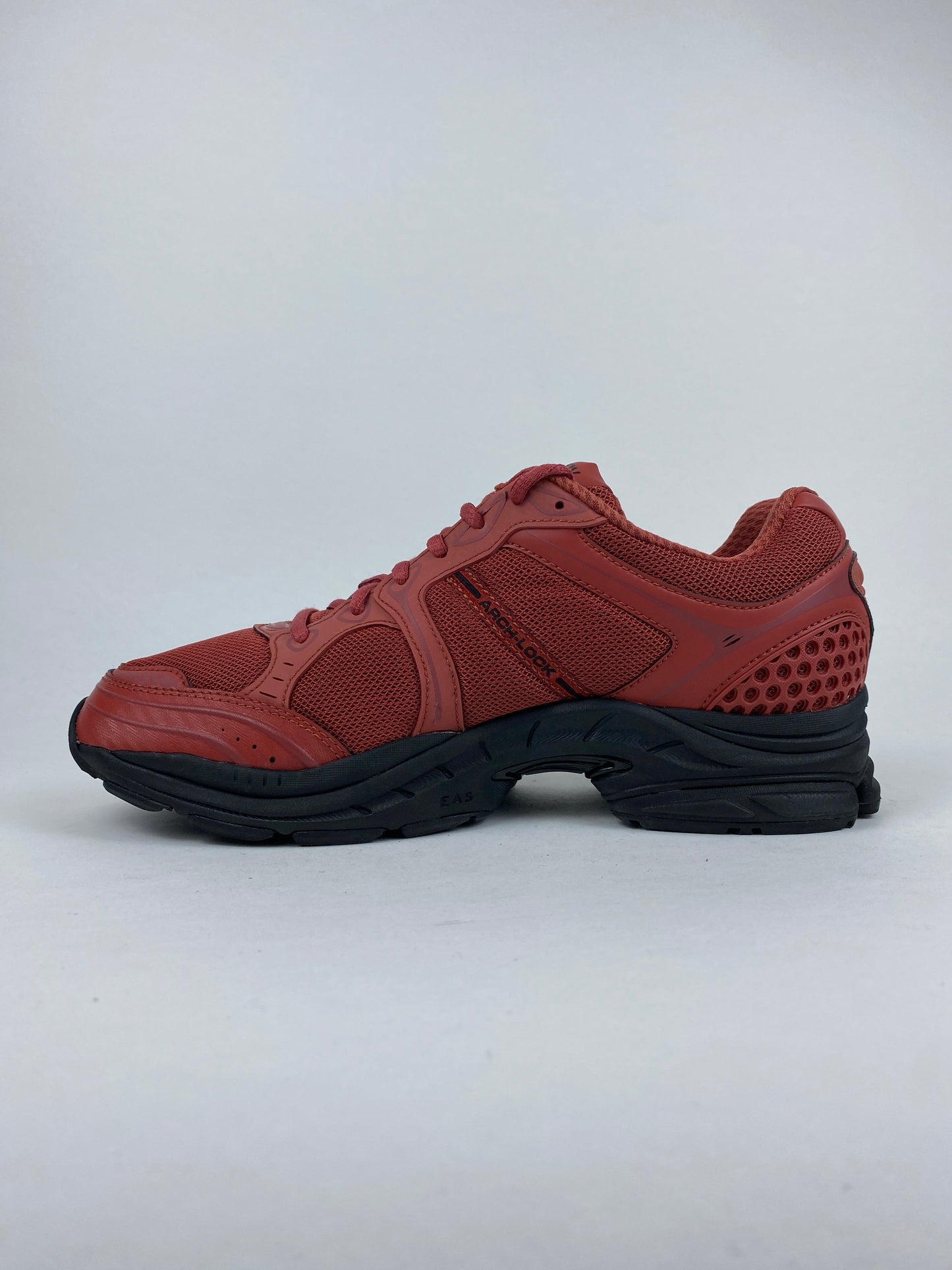 Saucony ProGrid Triumph 4 Gorpcore (Taille 42,5)