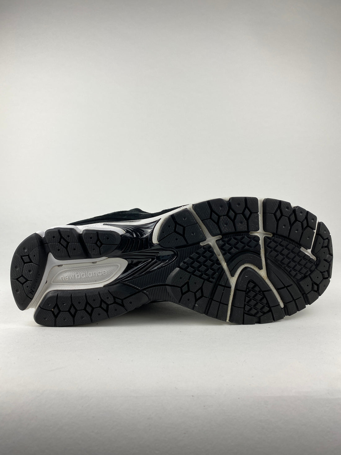 New Balance 2002R Black Gunmetal