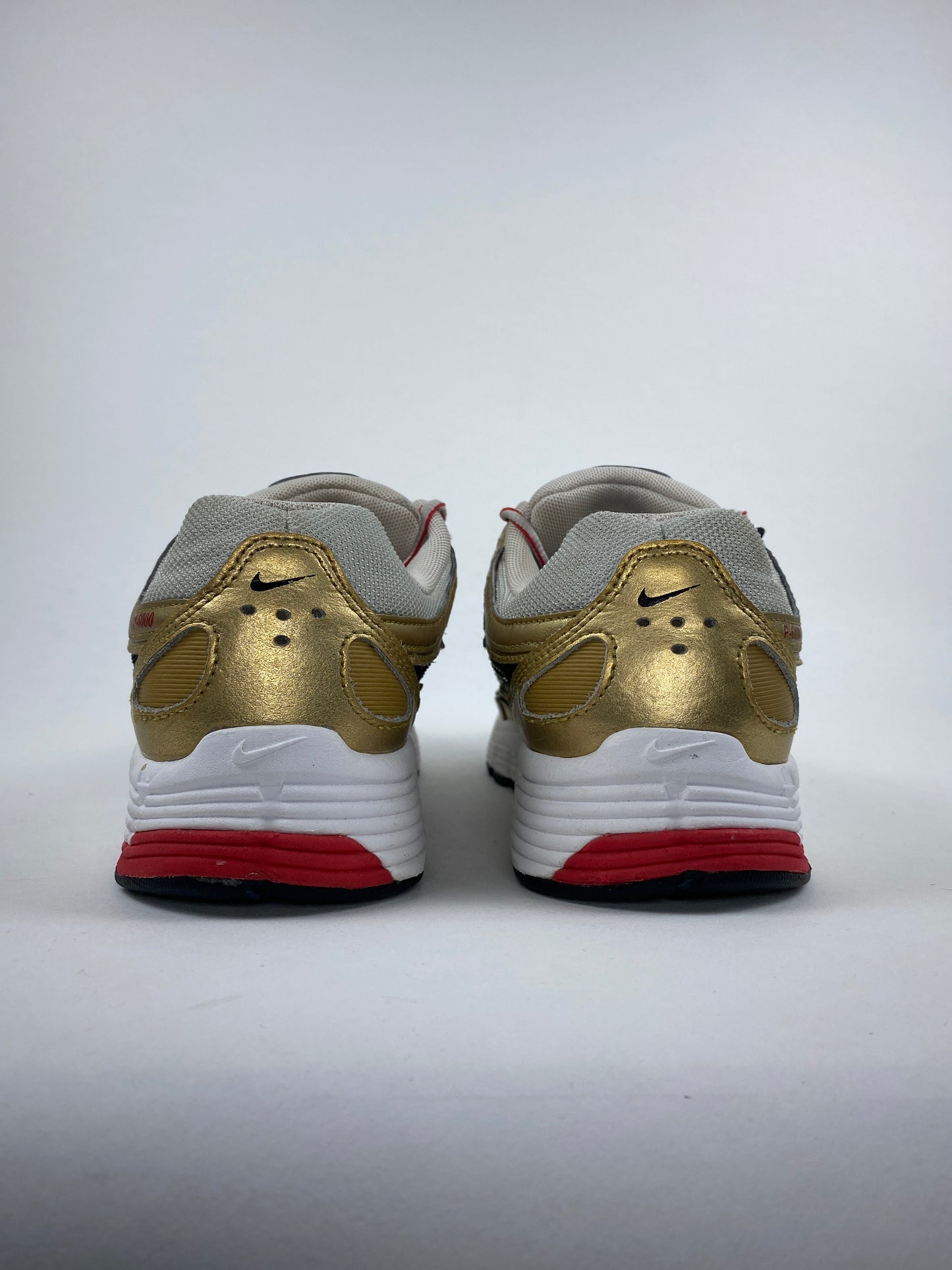 Nike P-6000 Metallic Gold (Taille 39)