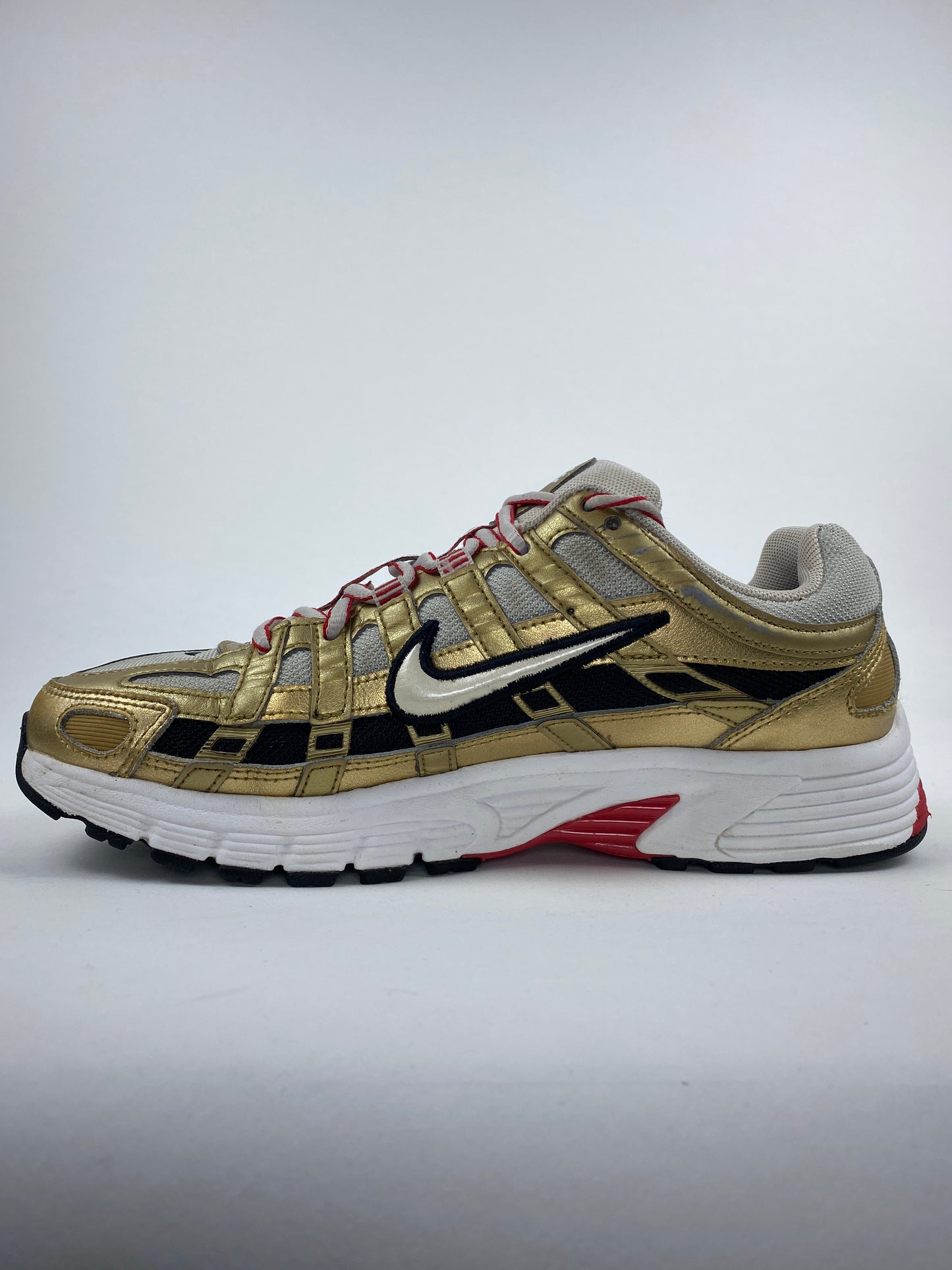 Nike P-6000 Metallic Gold (Taille 39)
