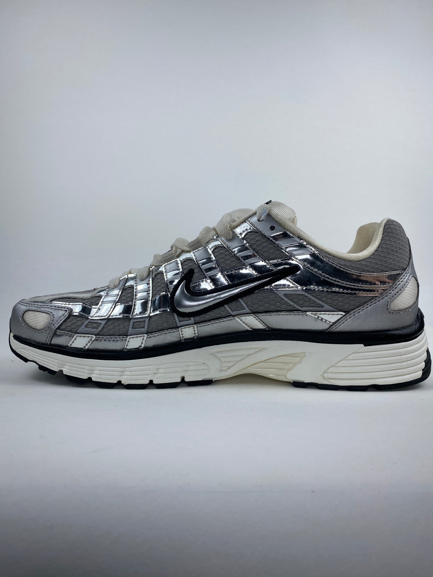 Nike P-6000 Metallic Silver (Taille 43)