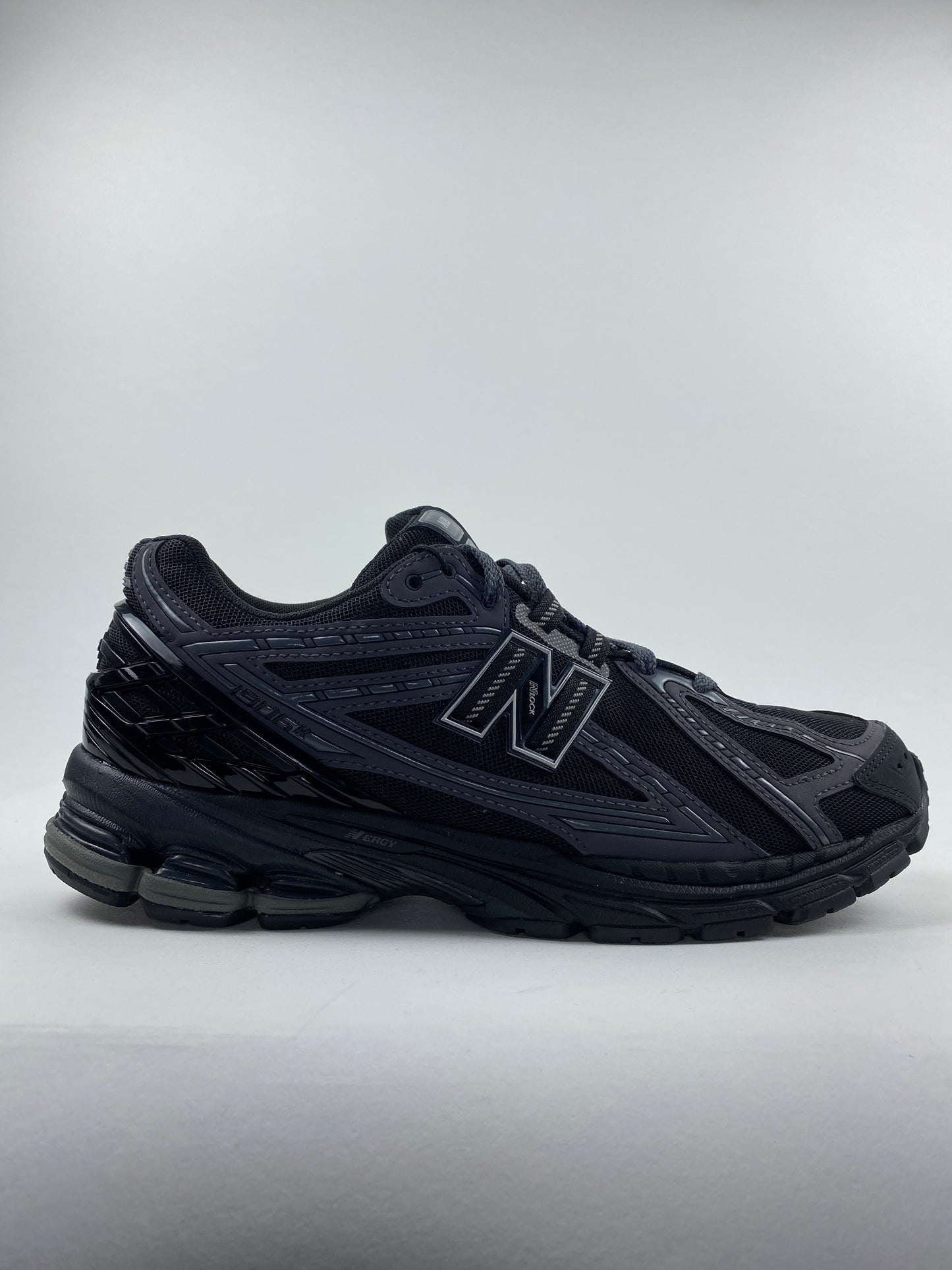 New Balance 1906R Black Phantom (Taille 42,5)