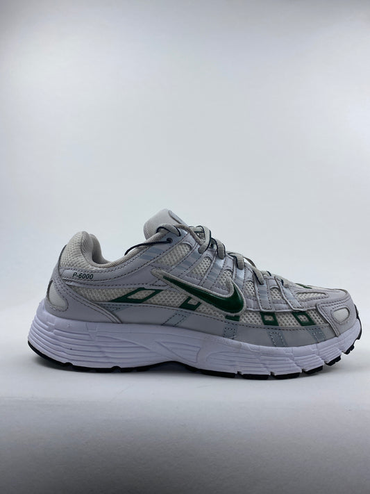Nike P-6000 Vast Grey Fir (Taille 36,5)