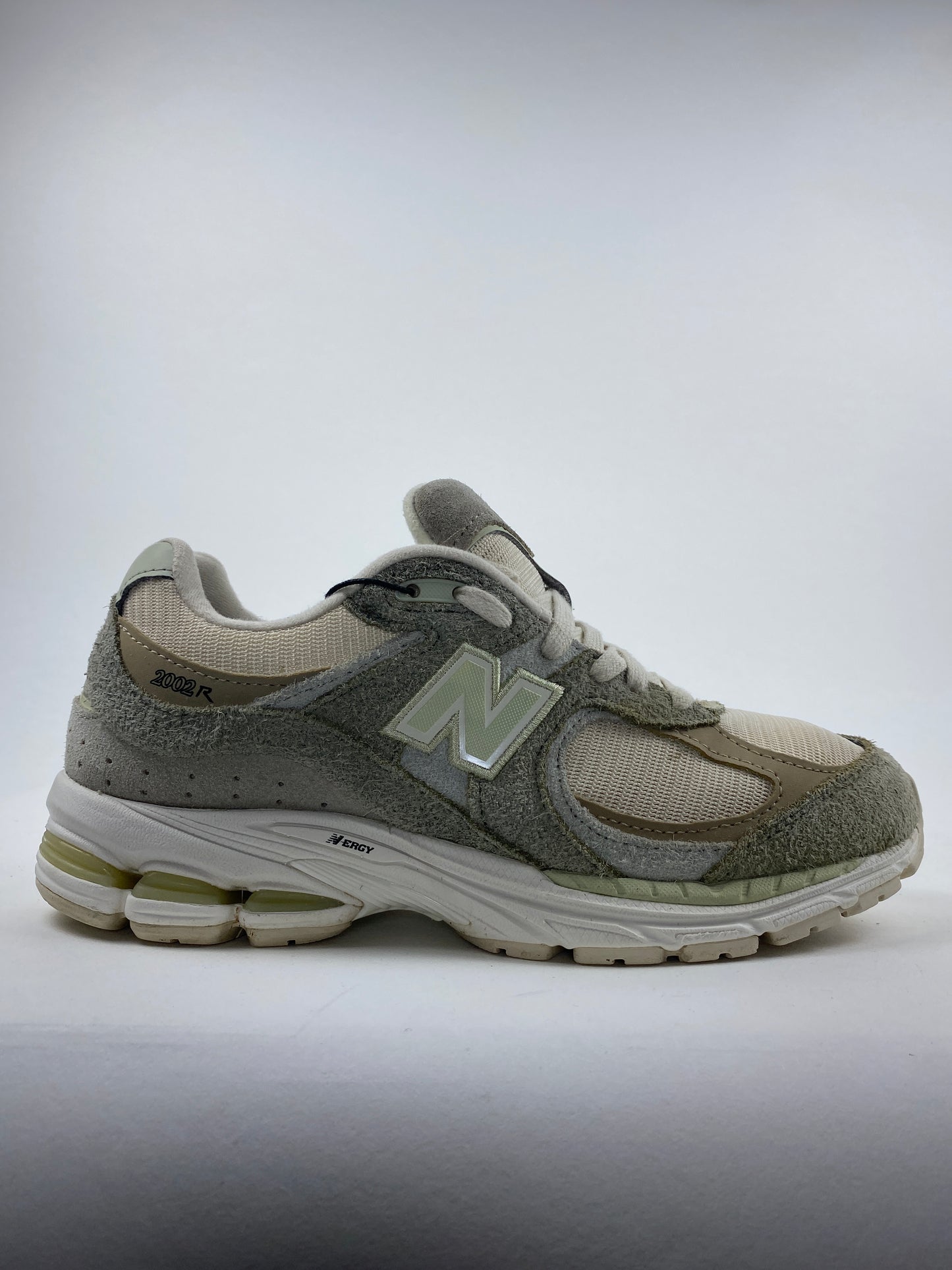 New Balance 2002R Dark Olivine Olivine & Slate Grey (Taille 39,5)