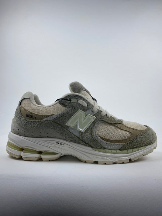 New Balance 2002R Dark Olivine Olivine & Slate Grey (Taille 39,5)