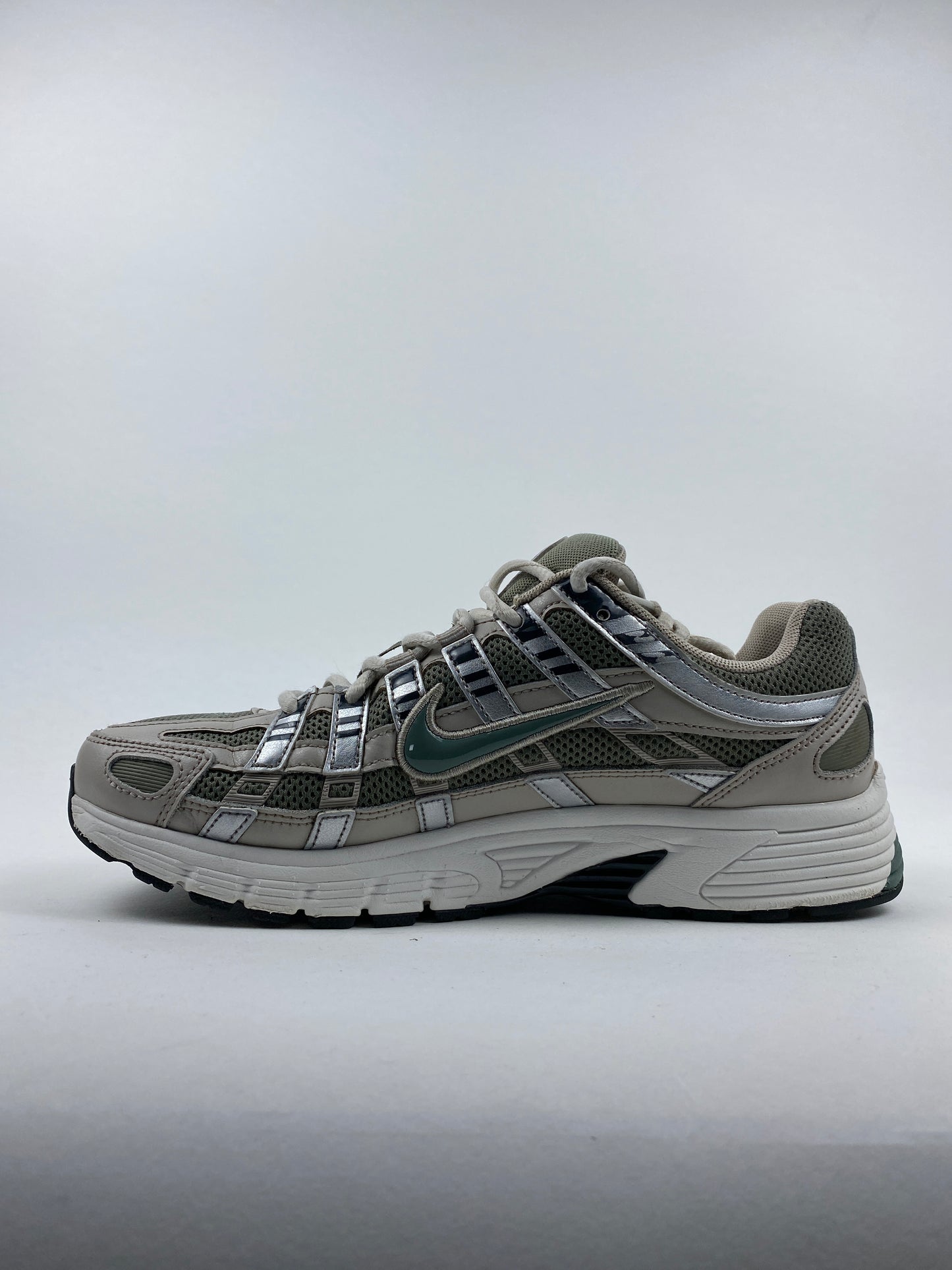 Nike P-6000 Cream Silver Clay Green (Taille 41)