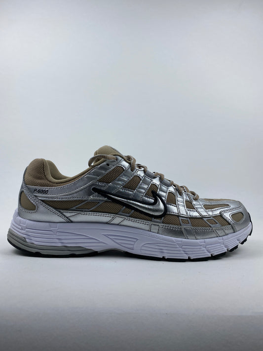 Nike P-6000 Khaki Metallic Silver (Taille 44)